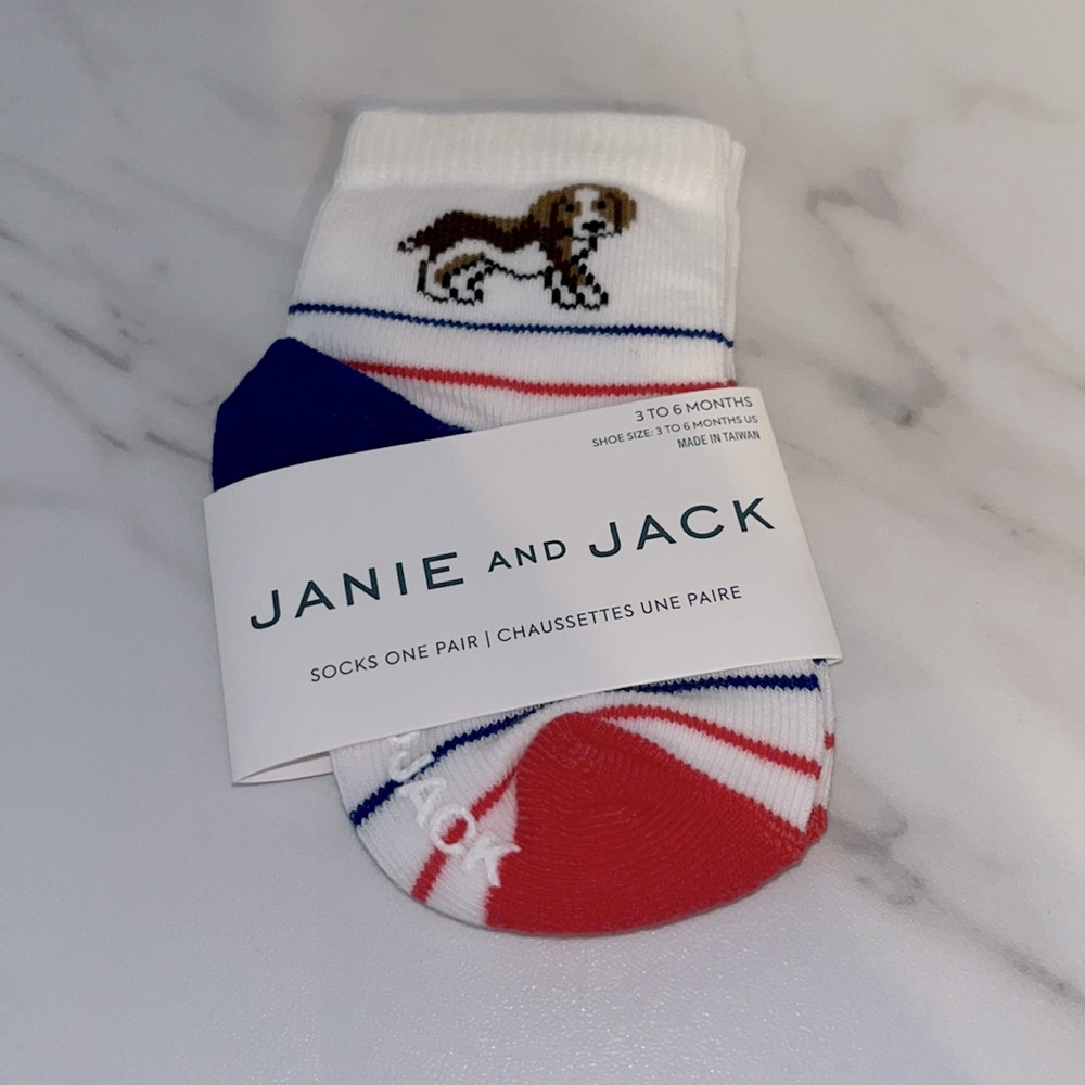 NWT Janie and Jack beagle striped socks 3-6 months
